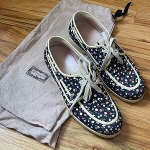 Gucci floral boat shoes loafers size 39 fits size 9 made in Italy